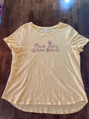 Old Navy Short Sleeve Crew Neck Graphic T-Shirt for Women Yellow Size XL NWOT!